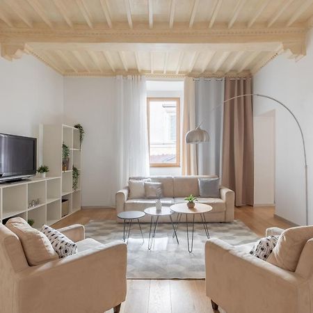 Iflat Navona White And Stylish Apartment Рим Экстерьер фото