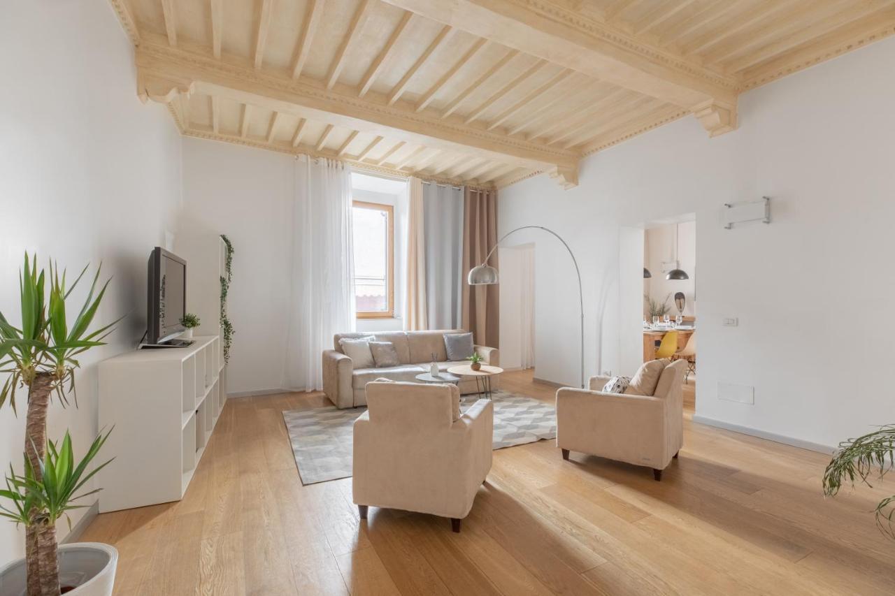 Iflat Navona White And Stylish Apartment Рим Экстерьер фото