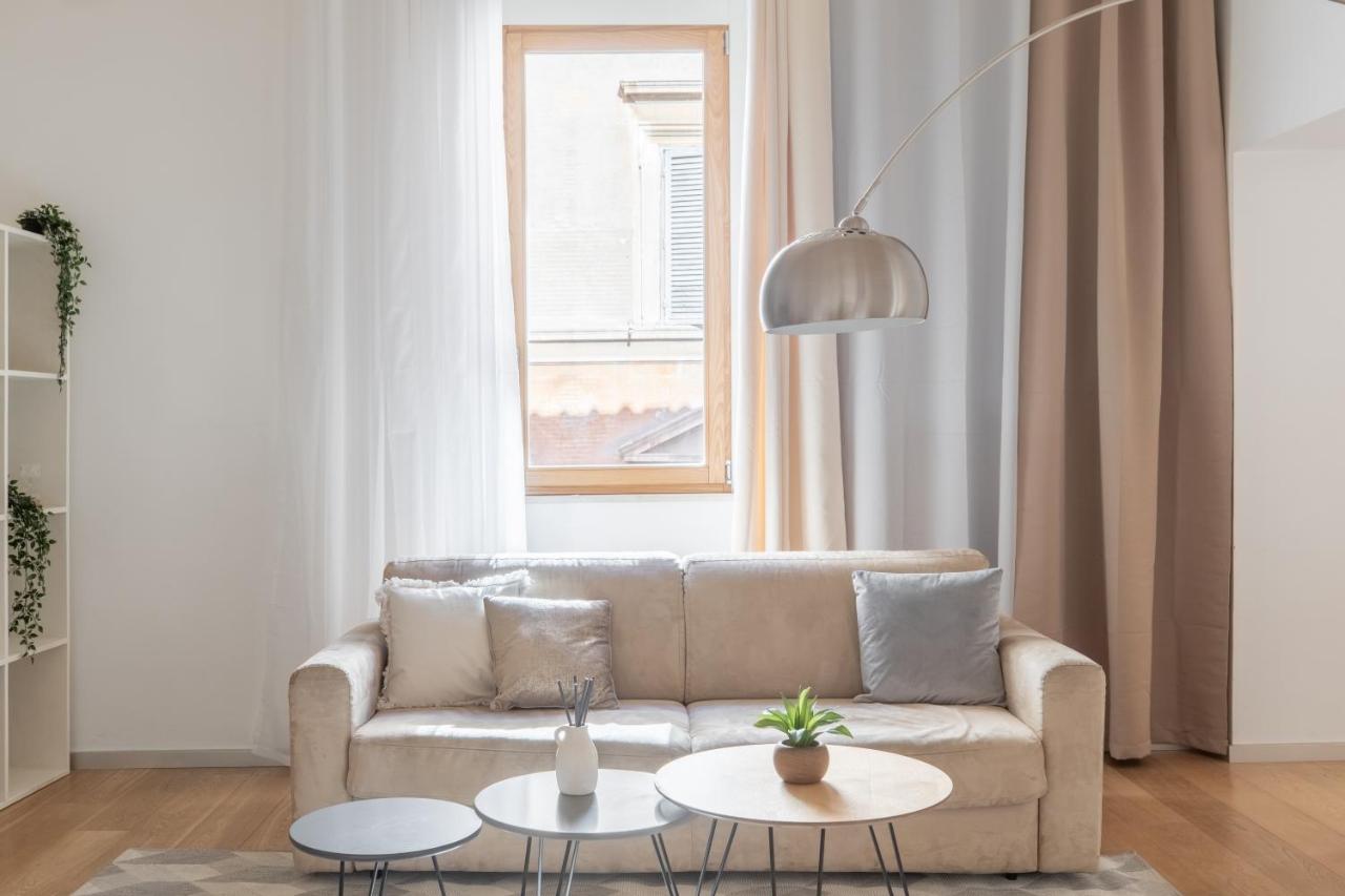 Iflat Navona White And Stylish Apartment Рим Экстерьер фото