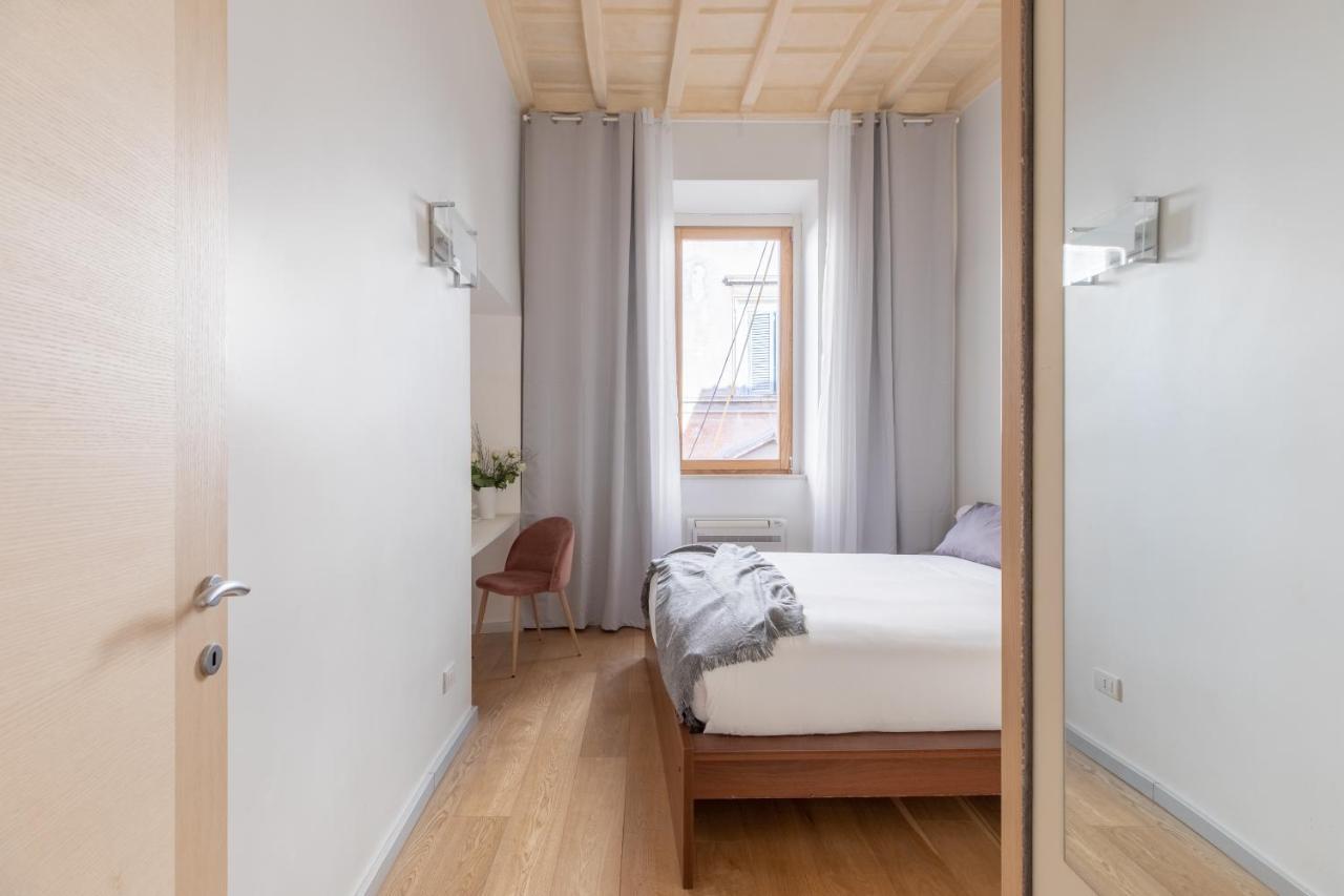 Iflat Navona White And Stylish Apartment Рим Экстерьер фото